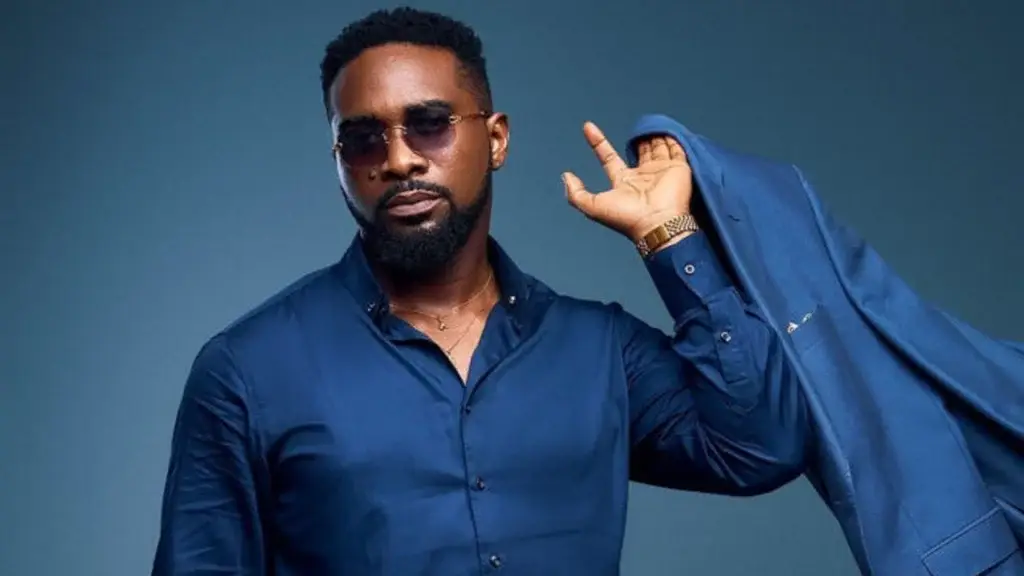 #Nollywood actor Uzor Arukwe revealed that his father is unwilling to accept that he has fully embra...