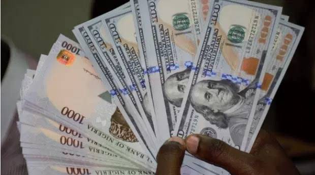 Naira rises to N1,380 per dollar in parallel market