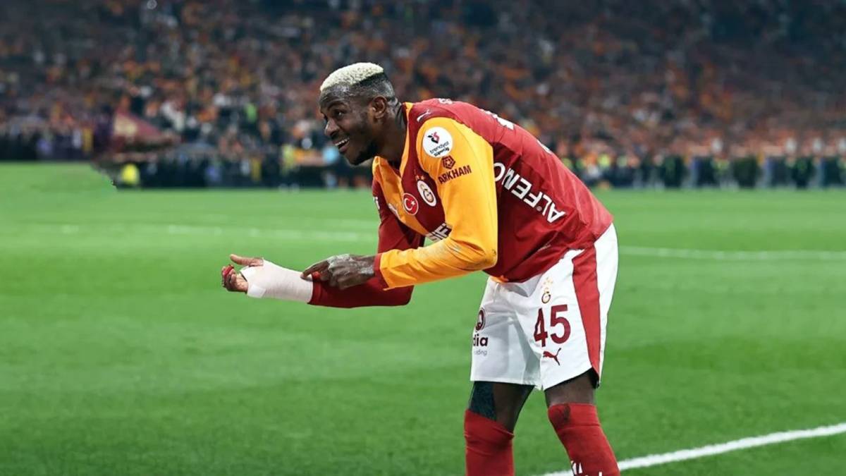 Victor Osimhen scored twice as Galatasaray beat Antalyaspor 4-2, securing a fourth straight Turkish...