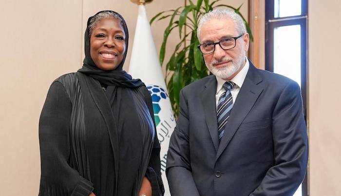 The Aliko Dangote Foundation has met with Islamic Development Bank officials in Jeddah to explore pa...