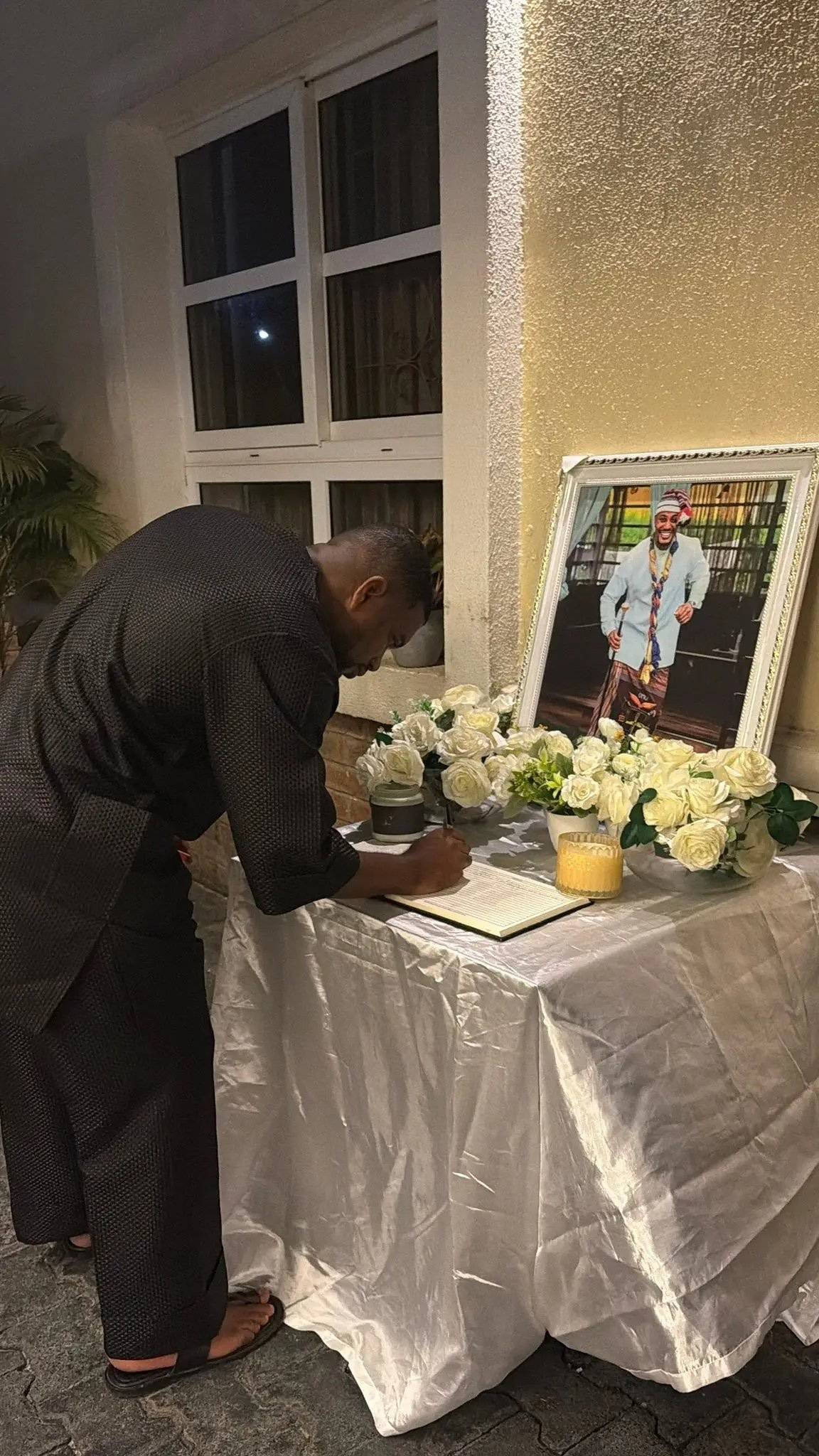 Content creator Mc Mbakara pays a condolence visit to the family of actor Alexx Ekubo.