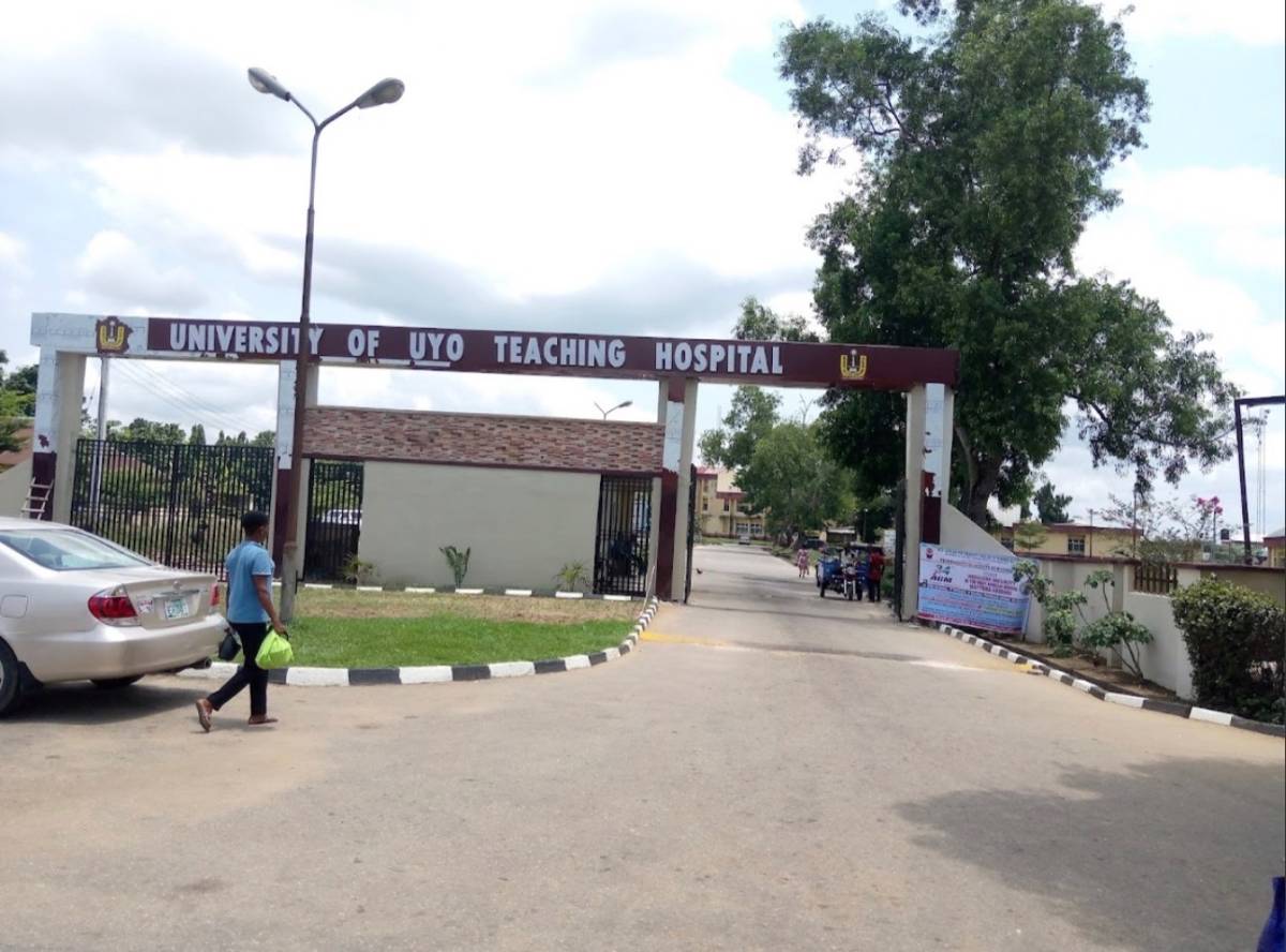 Workers of the University of Uyo Teaching Hospital (UUTH) has suspended their strike as EFCC apolog...