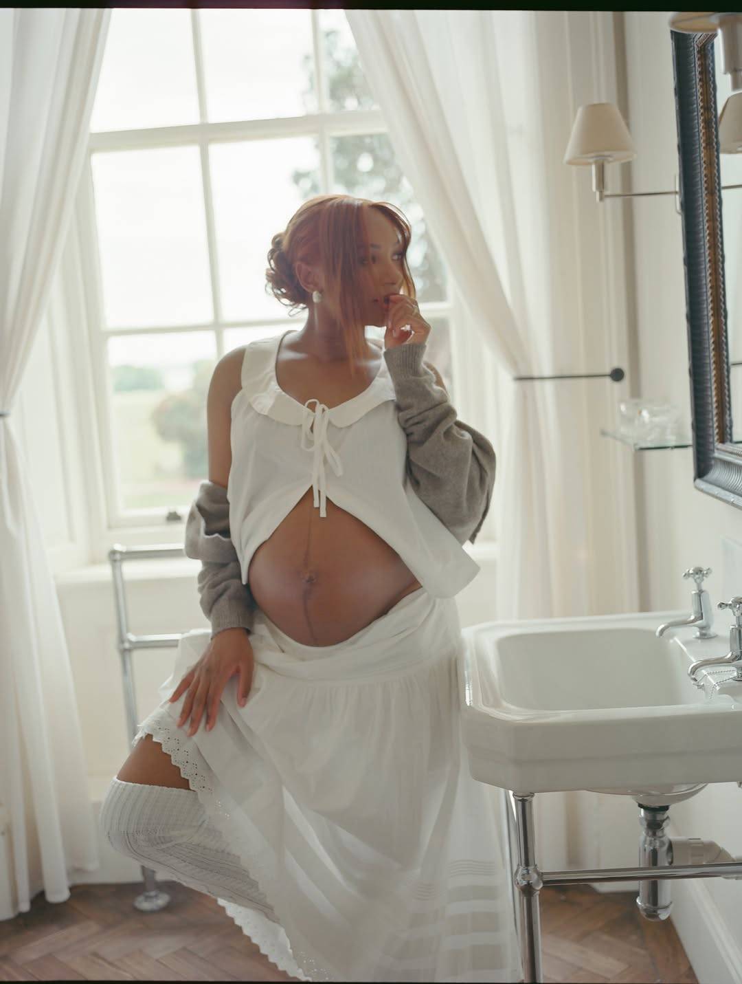 Temi Otedola, and her husband, Mr Eazi, are expecting their first child together.
Congratulations...
