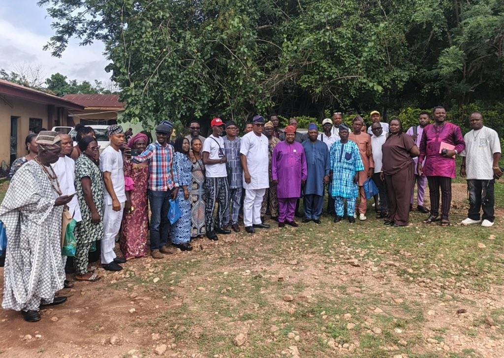 Ekiti State Government today disbursed soft loan worth over N20million to some practitioners in the...
