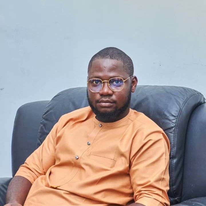 The Economic and Financial Crimes Commission says it has arraigned one Igoin Peter, who allegedly po...