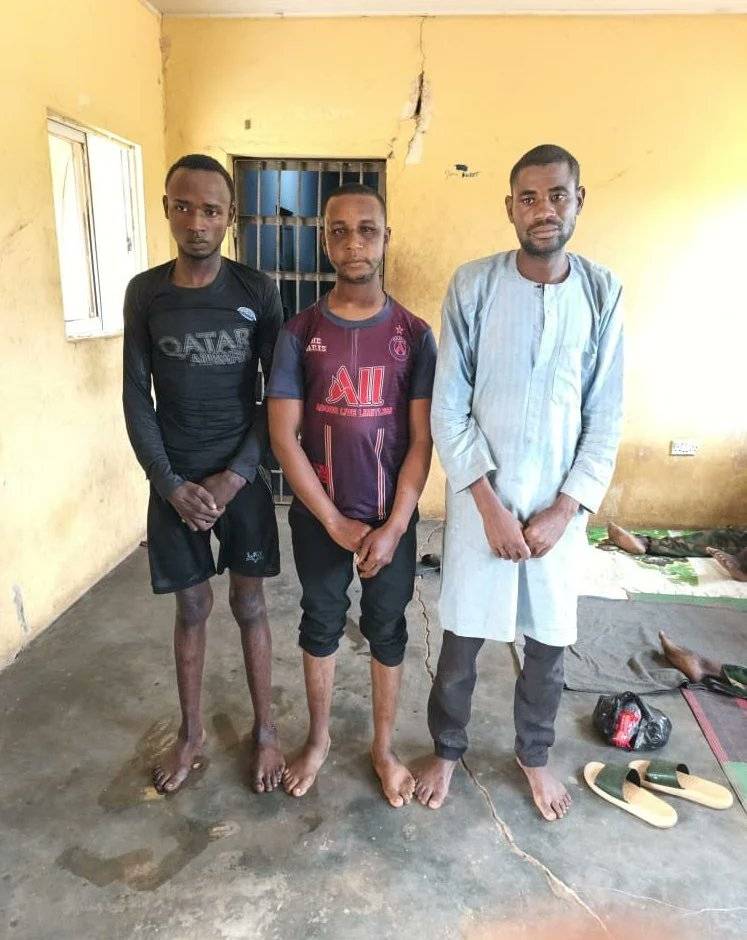 The Nigerian ๐ณ๐ฌ Army has arrested five suspected bandits and terrorist informants in separate operat...