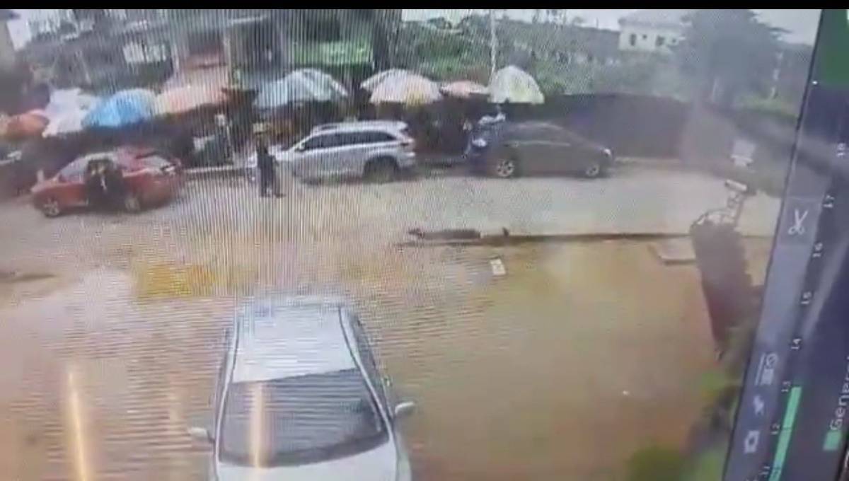 Governor Okpebholo condemns airport road kidnapping in Benin city, Edo State and orders police probe