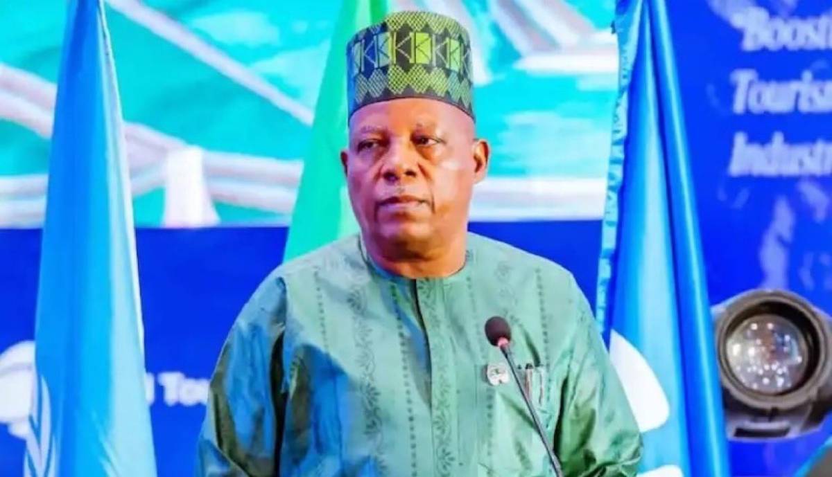 Federal Government of Nigeria ๐ณ๐ฌ Unveils Plan to Deploy 10,000 Electric Tricycles Across Nigeria Sta...