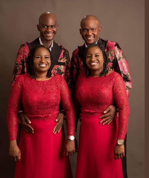 Twin brothers have married twin sisters on the same day in Ibadan, Oyo state