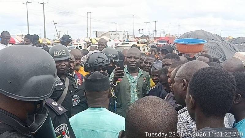 The Lagos State Taskforce has issued a 72-hour quit notice to street traders and illegal occupants o...