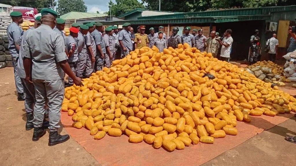 Ogun state Customs seize N4.63 billion contrabands and generates N259.8 million in revenue