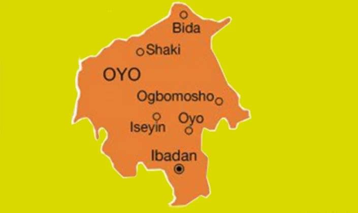 The Oyo State Government has lifted the dusk-to-dawn curfew imposed on 10 local government areas bor...