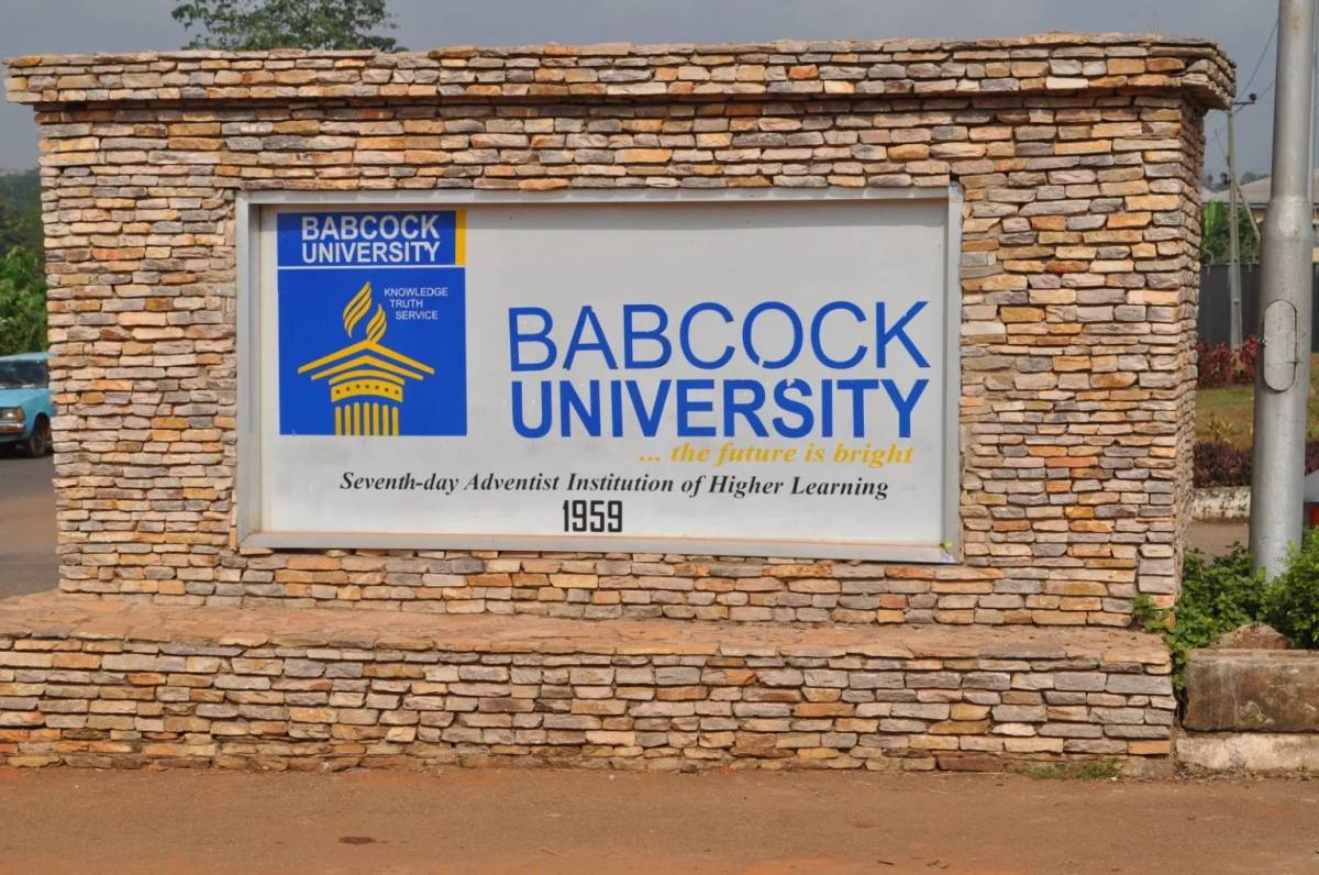Carter Efe has reacted to the controversy surrounding his purported Babcock University certificate,...