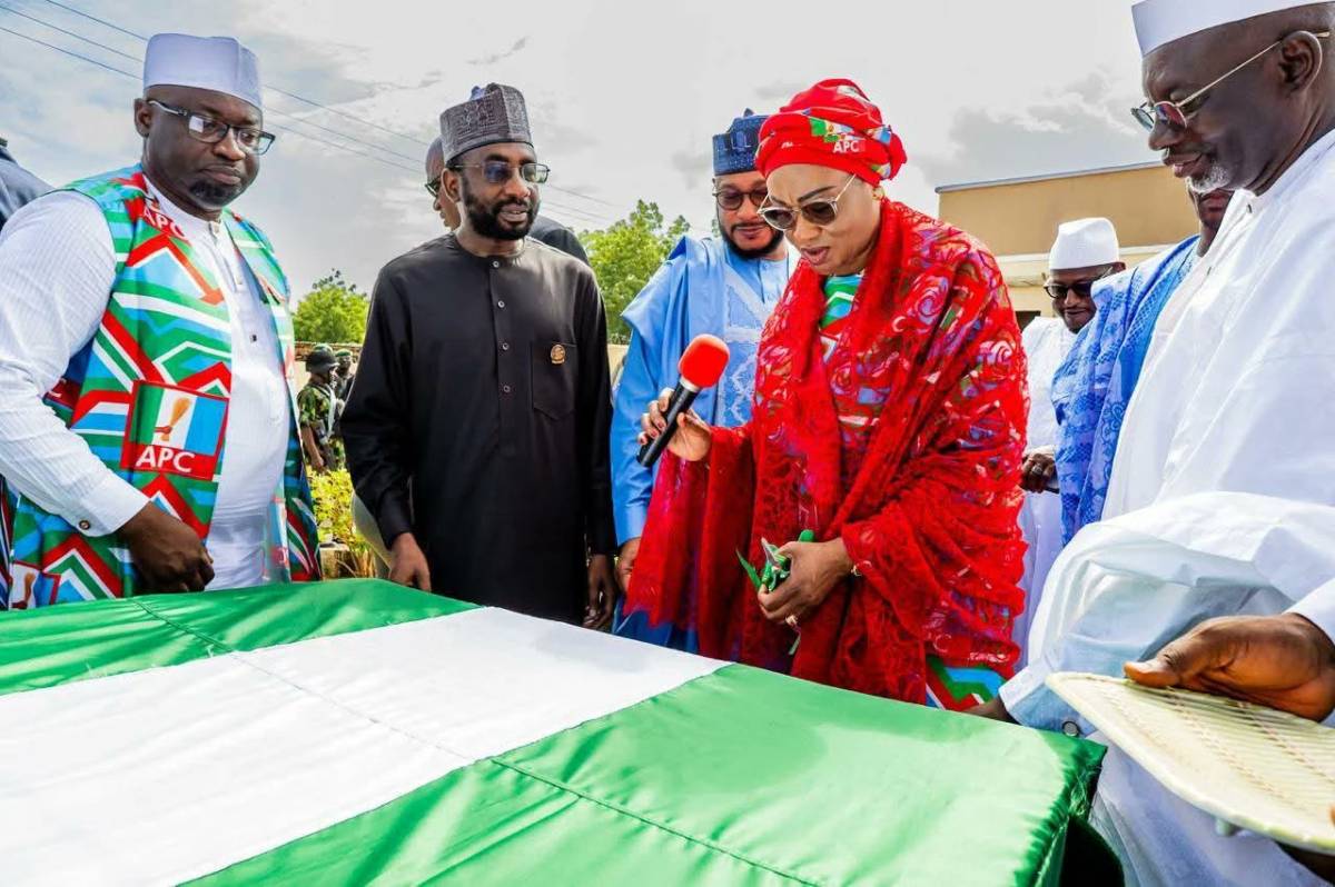 Nigeria’s First Lady, Senator Oluremi Tinubu, on Monday launched a new health centre and academy in...