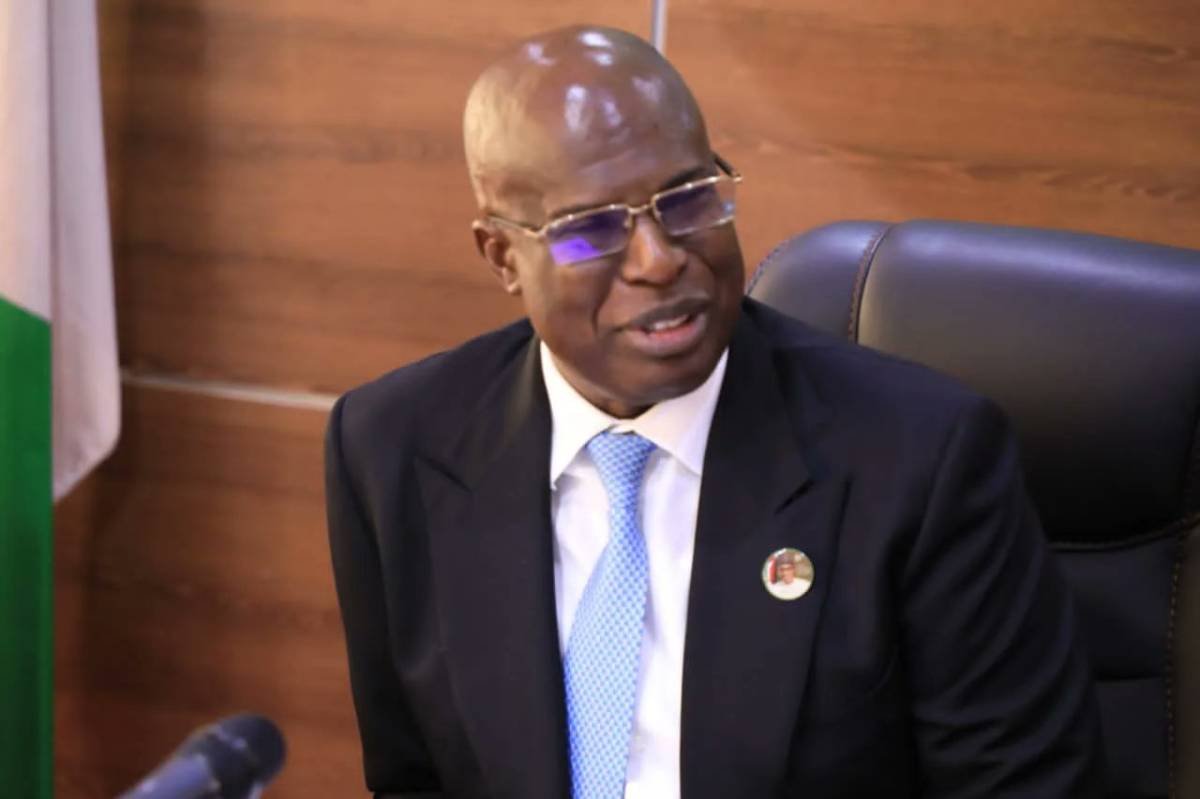 The Department of State Services (DSS) has arraigned five Nigerians before the Federal High Court in...