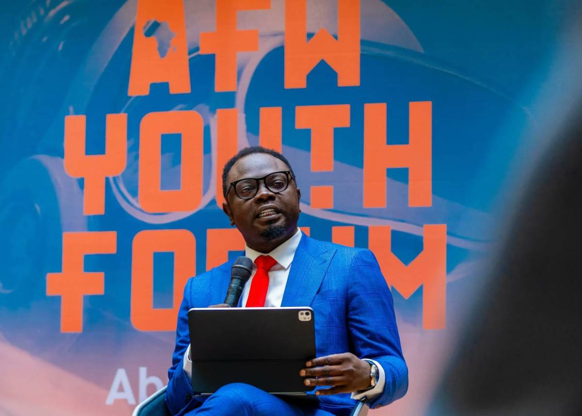 The Minister of Youth Development, Ayodele Olawande, has clarified that the Federal Government had y...