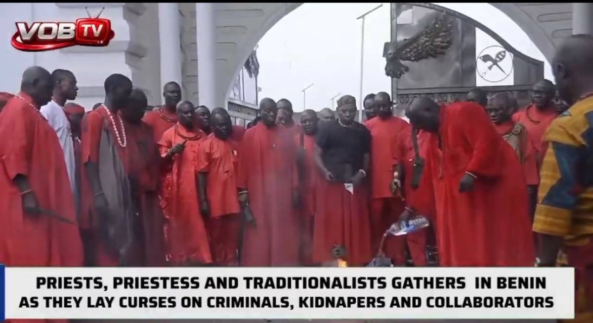 Priests, priestesses and traditionalists gather in Benin city, Edo state to place curses on kidnappe...