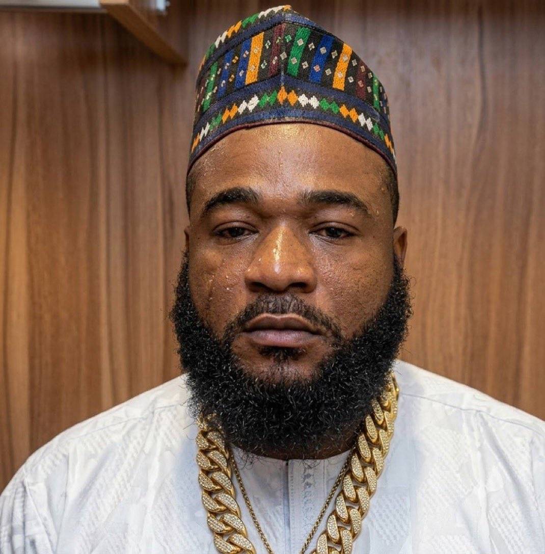 Sam Larry has been hospitalised and bouncer di€s in Lagos car crash