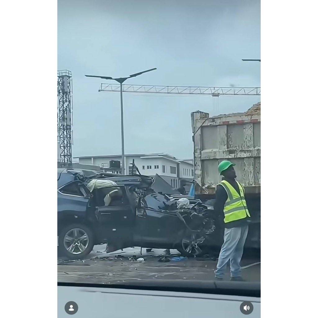 Sam Larry Reportedly Involved in a car crash along the Lagos-Calabar Coastal Road