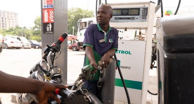 The Federal Government is currently in a closed-door meeting with management of the Dangote Refinery...