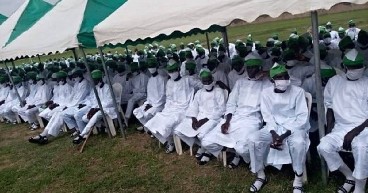 The Senate has urged the Federal Government to discontinue the policy of rehabilitating and reintegr...