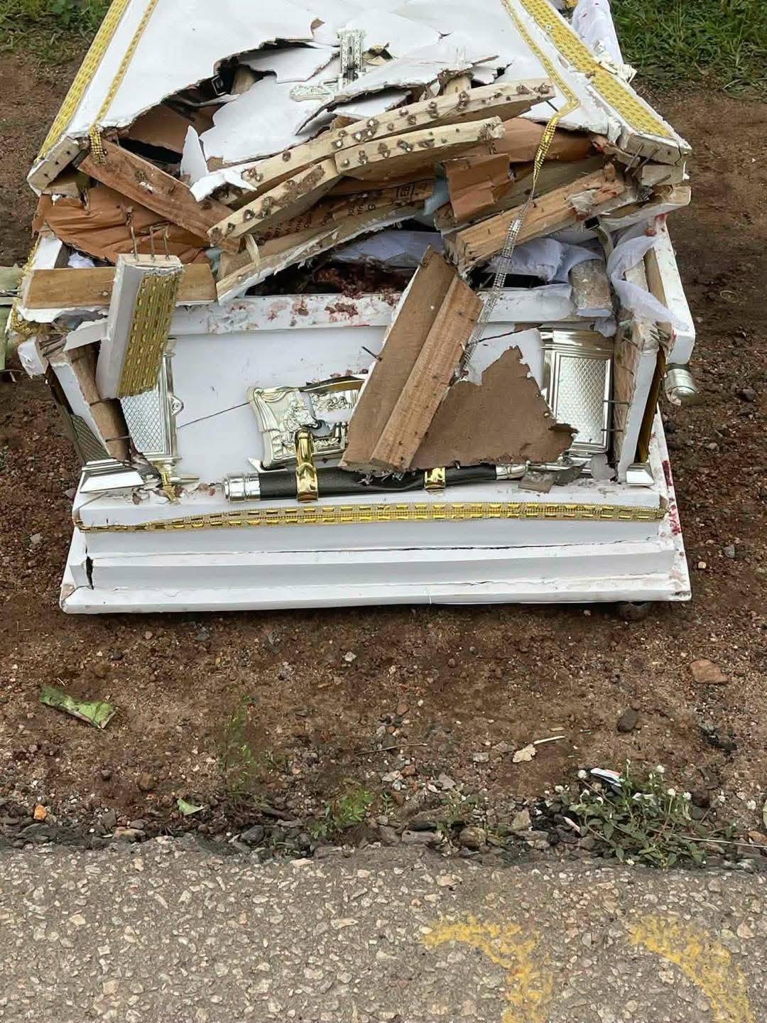 A Baby and two others killed as vehicle carrying corpse crashes into trailer in Lokoja, Kogi state