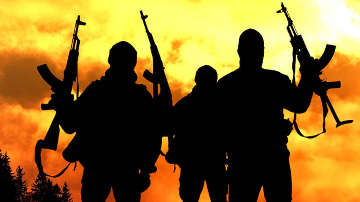 Gunmen on Tuesday attacked Government Secondary School, Odo-Ekina, in Dekina Local Government Area o...