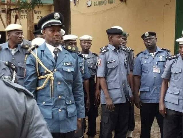 The Kano State Hisbah Board has outlawed the downloading and distribution of movies through mobile p...