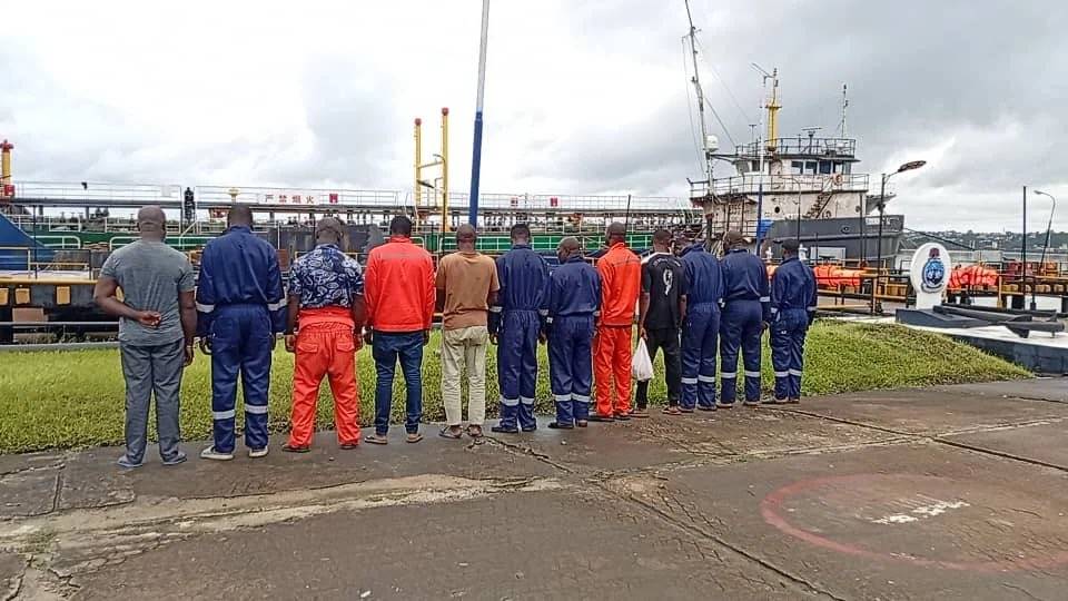 The Nigerian Navy has intercepted an oil tanker conveying stolen crude oil valued at over N660m and...