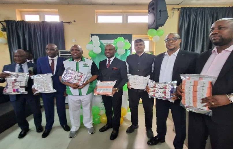 Federal Government has unveiled seven herbal medicines developed by the Nigeria Natural Medicine Dev...