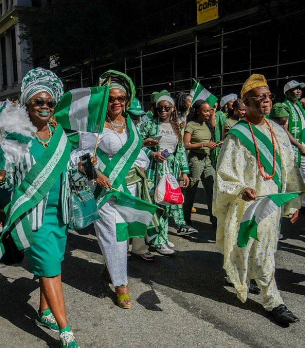 Nigerian ๐ณ๐ฌ - Americans are some of the most educated people in the US.
64% of US children born fro...