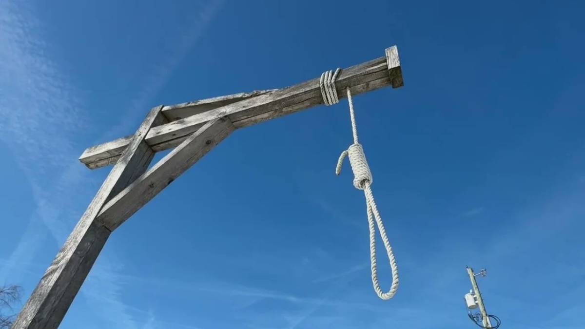 A Kano High Court today sentenced a 37-year-old man, Tahir Tanimu, to death by hanging for stabbing...