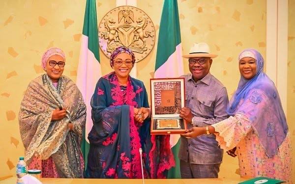 “He Has Done Very Well”
~ First Lady of Nigeria Remi Tinubu Commends Wike Over Abuja City Gate Tra...
