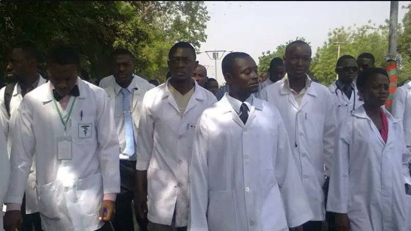 Nigeria ๐ณ๐ฌ Resident doctors and Federal Government enter into truce to suspend planned strike.