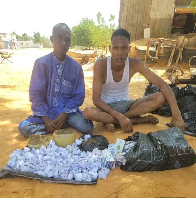 The Nigeria ๐ณ๐ฌ Army has arrested four Boko Haram logistics suppliers in Borno state