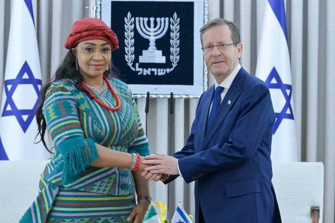 Ambassador Nkechi Ufochukwu has officially assumed office as Nigeria’s 🇳🇬 Ambassador to Israel 🇮🇱 af...