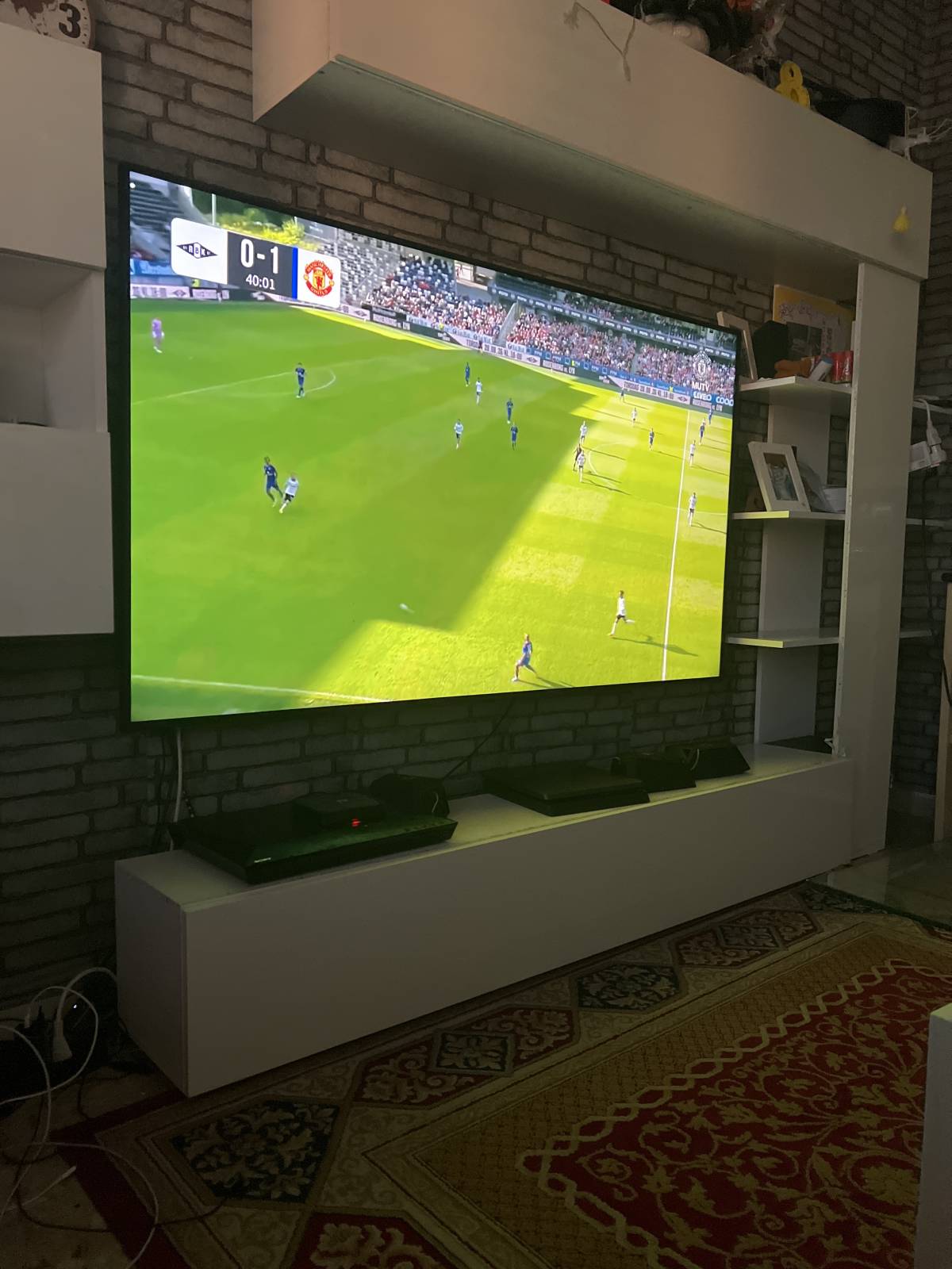 Currently watching the United Match and we clearly need a defensive midfielder and another winger… o...