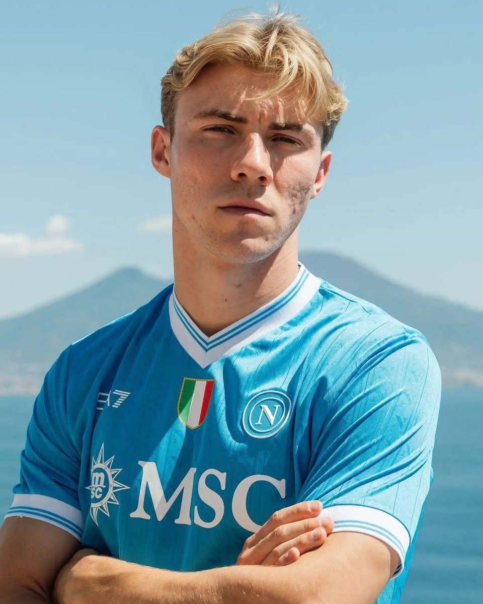 π¨ ππππππππ: Manchester United have already received Β£ππ.ππ from the sale of Rasmus HΓΈjlund to Napol...