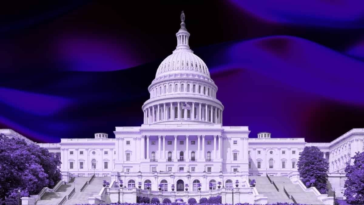 ๐ฅ Coinbase says deal reached on Clarity Act stablecoin yield, clearing path to long-stalled Senate...