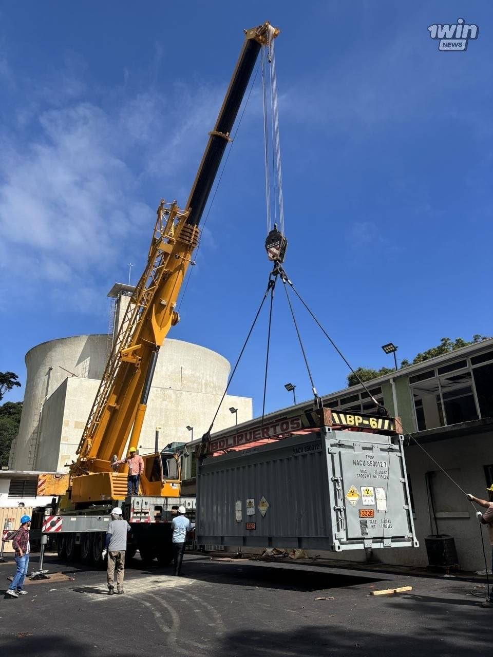 U.S. removes enriched uranium from Venezuela
It was removed from a research reactor in Venezuela. T...