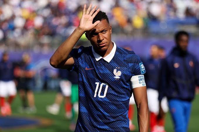 ⚡️ MBAPPÉ FIRES BACK: France captain condemns "despicable" racism from Paraguayan senator
Followin...