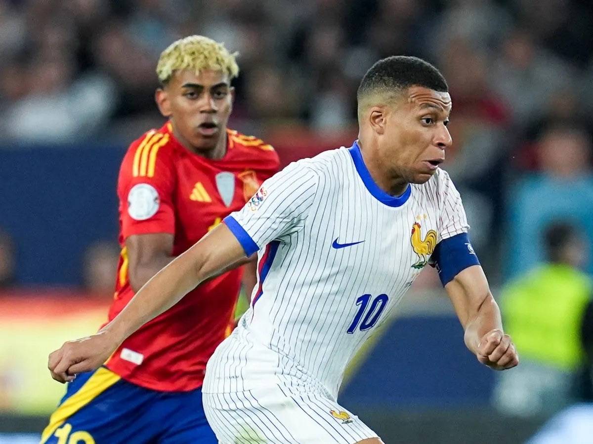 đ„ France vs Spain: MbappĂ© and Yamal meet in World Cup semi-final
Kylian Mbappé and Lamine Yamal ar...