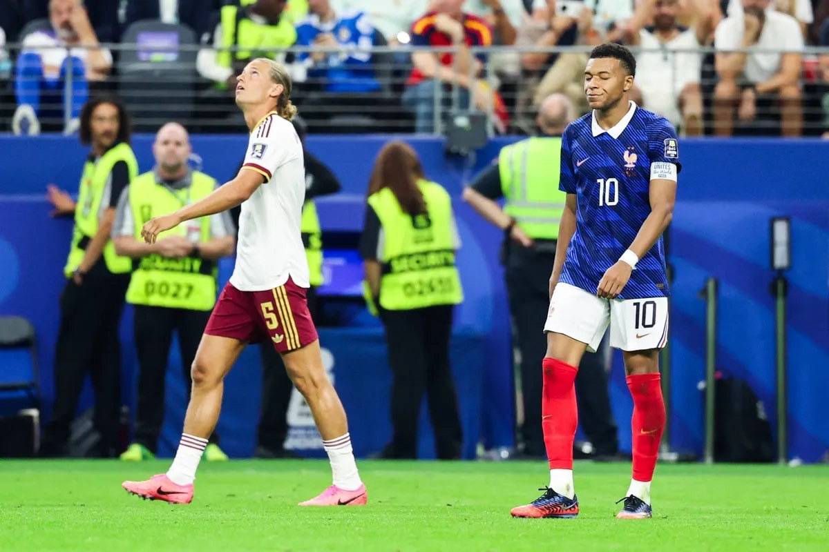 ⭐ Spain shut down France's star trio with ease
Spain neutralised Mbappé, Dembélé and Olise without...