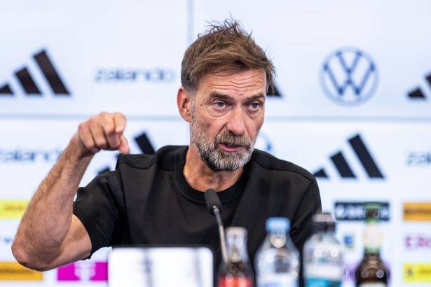 ⚽ Klopp sets one clear condition for leaving Germany role
Jurgen Klopp has been unveiled as German...