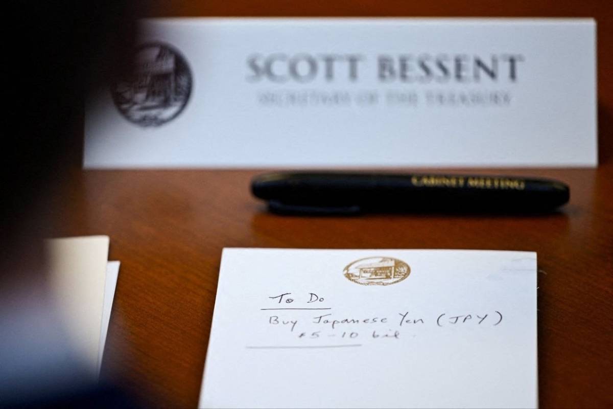 ๐ธ US Treasury Plans $5โ10B Yen Purchase
The US debt market rescue continues as Treasury Secretary...