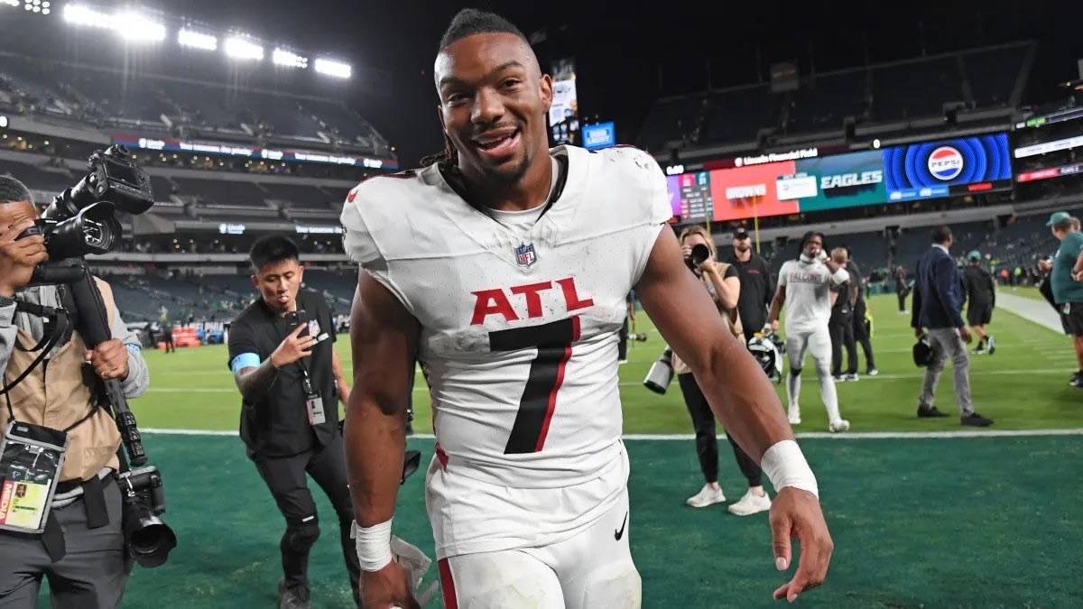 Atlanta Falcons Sign Bijan Robinson to $75M Extension
The Atlanta Falcons have made Bijan Robinson...