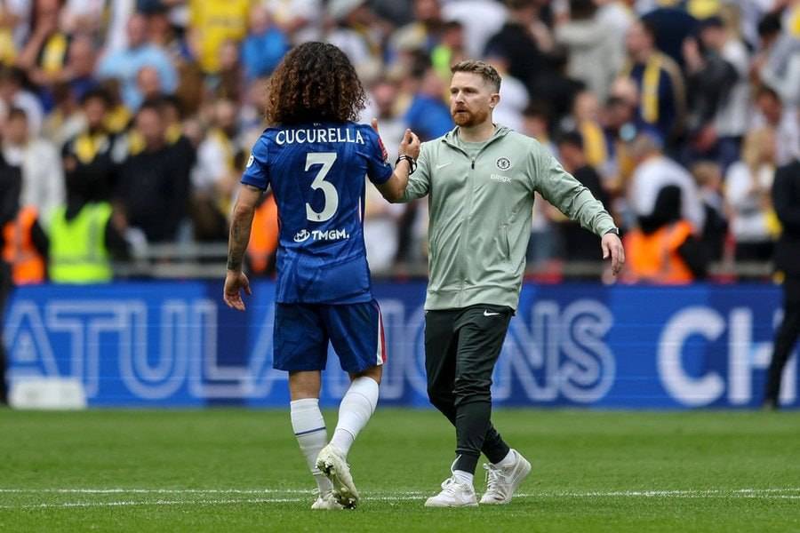 ๐ฃ Calum McFarlane:
"Cucurella is not a winger. He has played there before, he told me, but even wh...