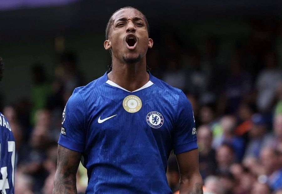 🚨😬 Barcelona intensifies contact for João Pedro.
Barcelona are planning to begin negotiations so...