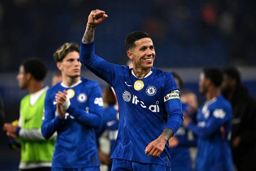 🗣 Calum McFarlane: 

"Enzo's the vice-captain. So when Reece [James] isn't available, Enzo has been...
