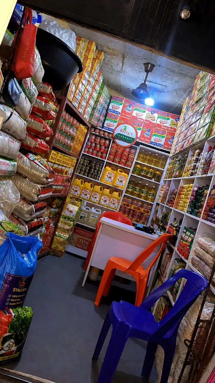 Guys between this shop and 2 million which one will you choose?